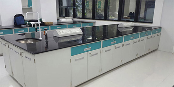 Laboratory Tables